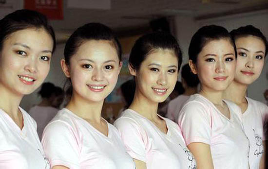 中国饭店行业服务礼仪规范 礼仪服务的艺术与实践